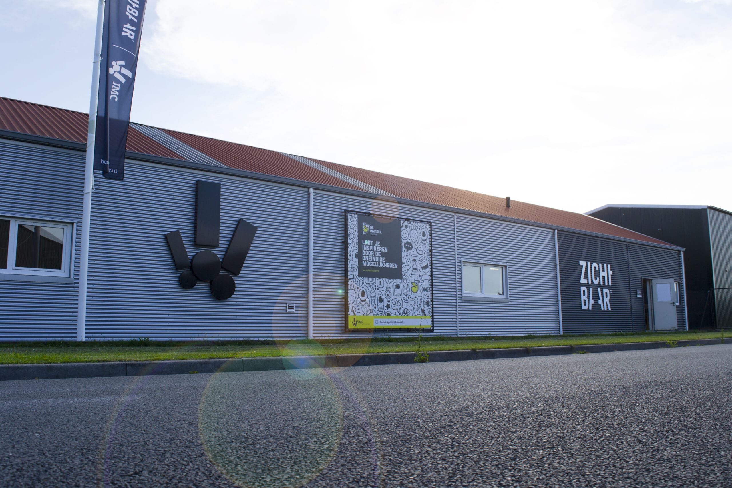 Pand JMC Signmakers en Zichtbaar in Bruinisse