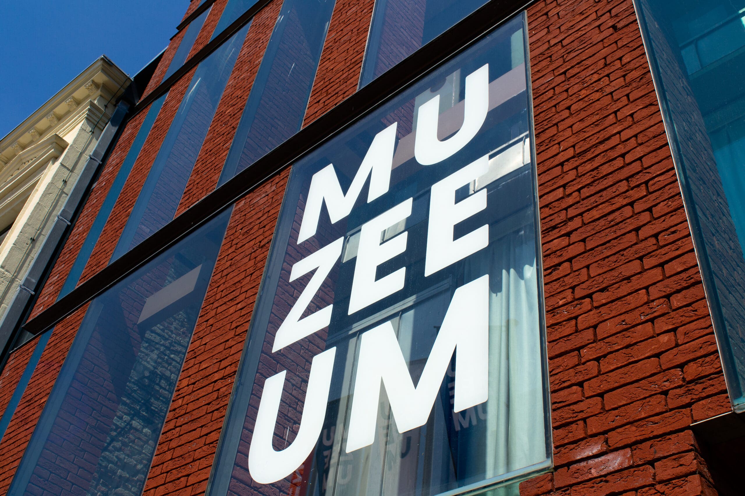 Gevelbelettering muzeeum vlissingen