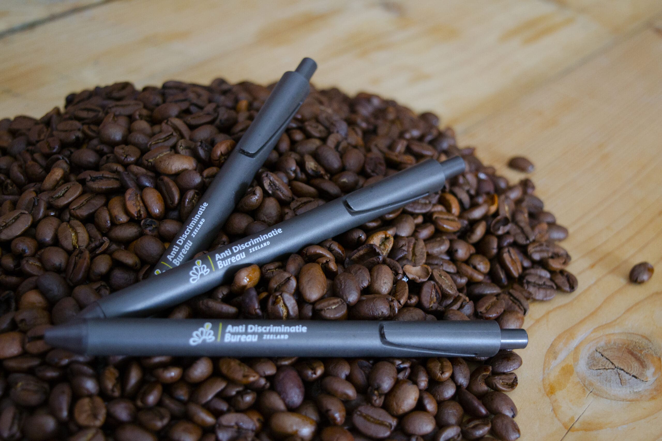 Pennen gemaakt van koffie afval