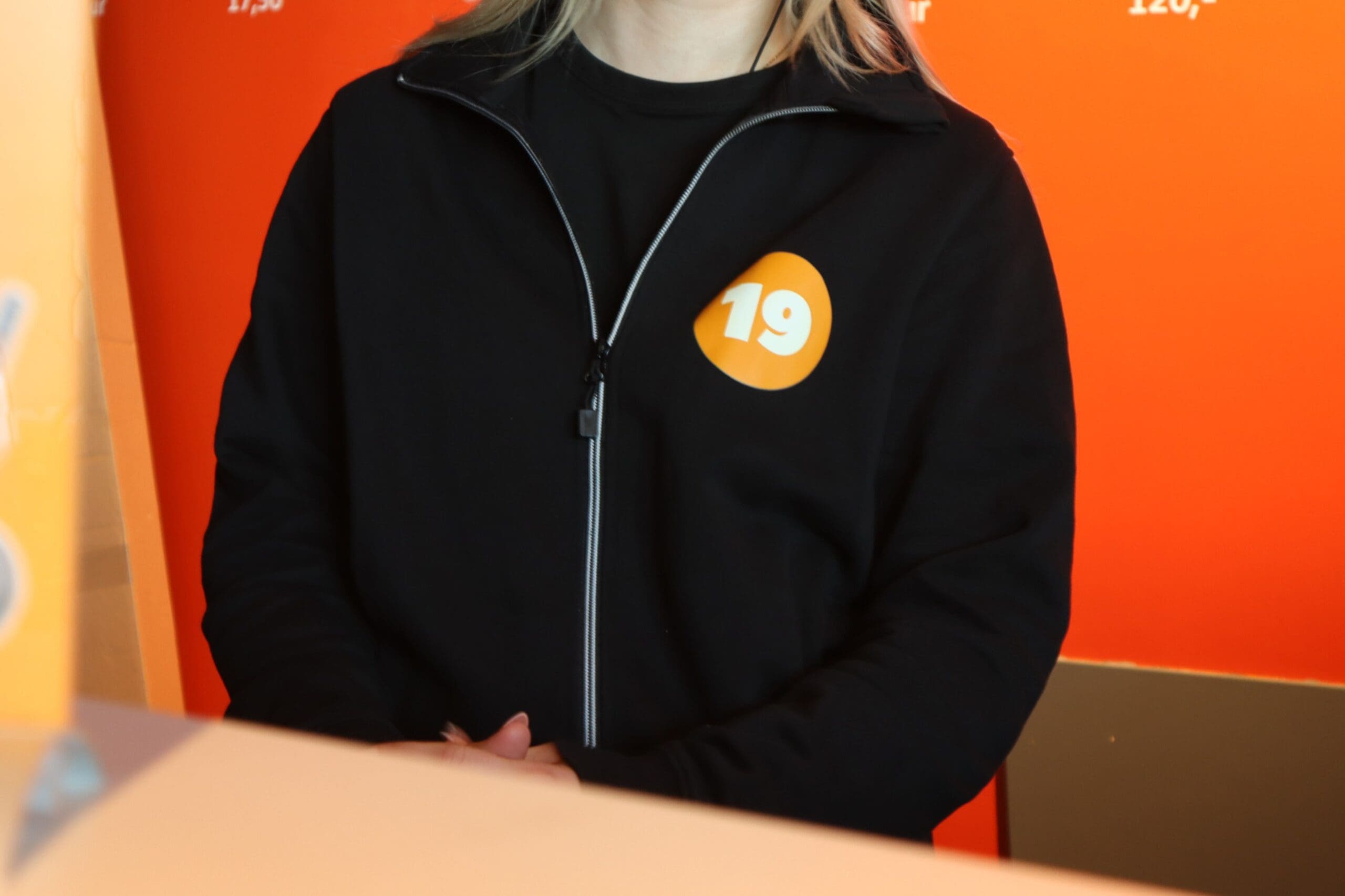 vest met logo op de borst voor bedrijf in middelburg